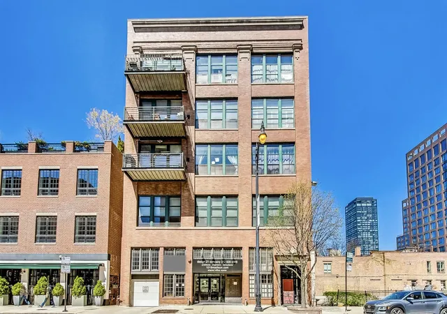 1016-w-madison-st-4s-chicago-il-60607/hzid_7f23358a