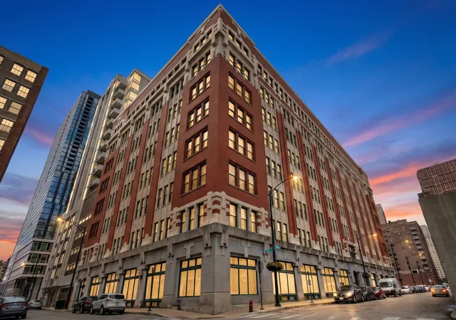 732-s-financial-pl-810-chicago-il-60605/hzid_7a8ebb1c
