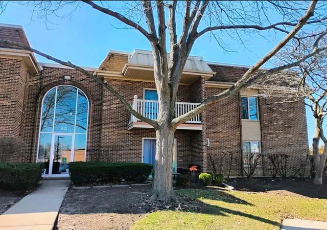 910-w-alleghany-dr-2b-arlington-heights-il-60004/hzid_ddfcbf5c