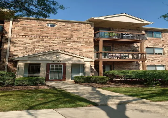 2227-w-nichols-rd-e-arlington-heights-il-60004/hzid_fb429dbc