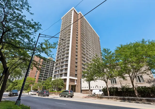 5855-n-sheridan-rd-11j-chicago-il-60660/hzid_24f1e421