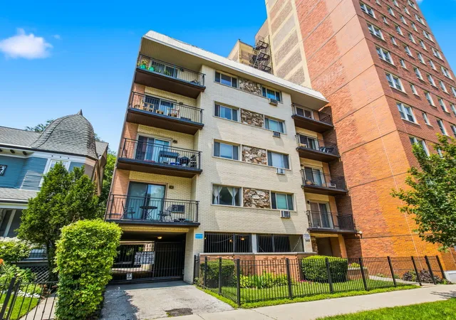 5406-s-harper-ave-502-chicago-il-60615/hzid_066a5169