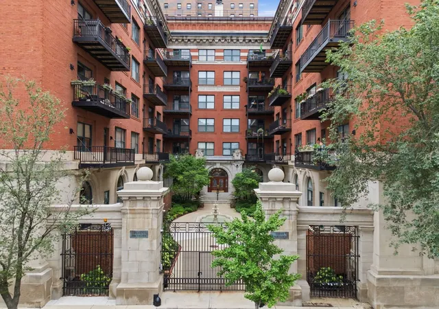 1439-s-michigan-ave-108-chicago-il-60605/hzid_8ea0b75b
