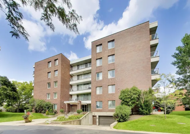 4000-triumvera-dr-508-glenview-il-60025/hzid_ea445efe