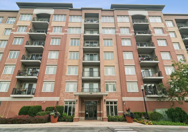 1199-e-port-clinton-rd-711-vernon-hills-il-60061/hzid_ac47f60e