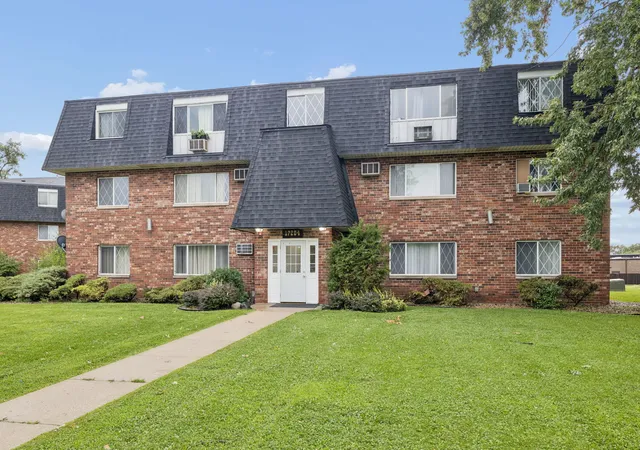 17204-71st-ave-4-tinley-park-il-60477/hzid_6ef35f24