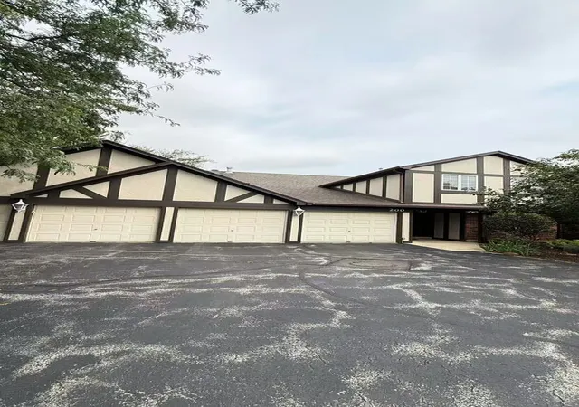 200-brookside-ln-d-willowbrook-il-60527/hzid_fb0fe402
