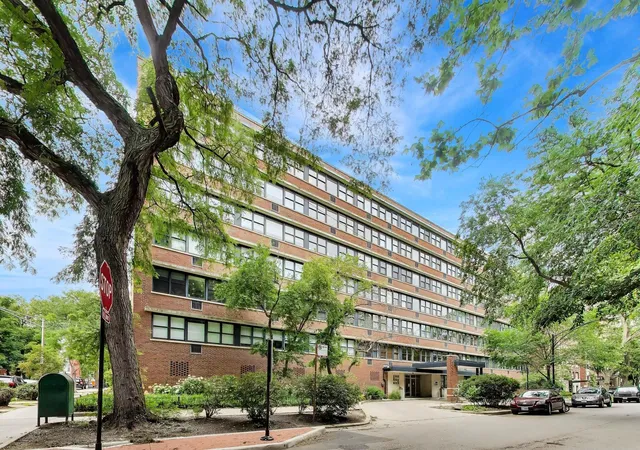 2300-n-commonwealth-ave-2h-chicago-il-60614/hzid_0f743938
