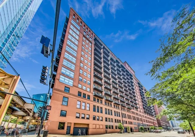165-n-canal-st-1426-chicago-il-60606/hzid_18d52372