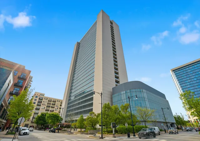 500-w-superior-st-1010-chicago-il-60654/hzid_7fe8c0bc