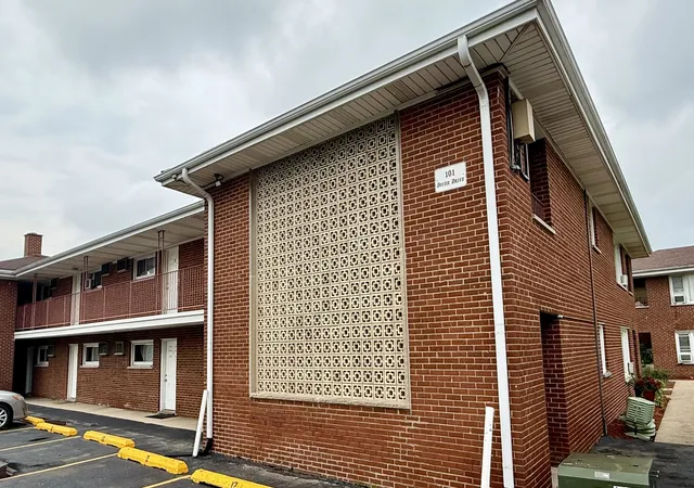 101-dover-dr-5-des-plaines-il-60018/hzid_025b4cd2