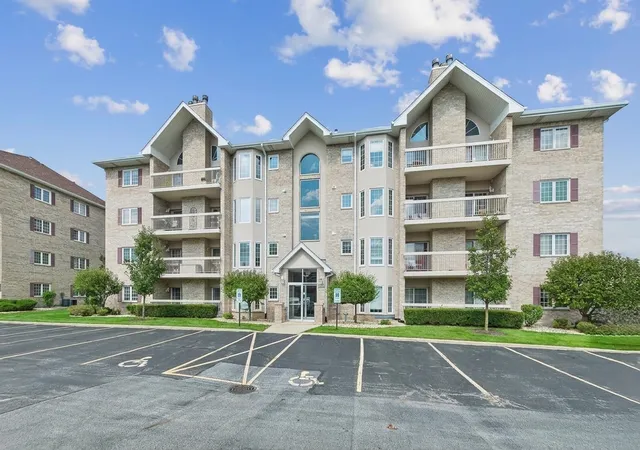 7763-bristol-park-dr-1nw-tinley-park-il-60477/hzid_06286b3f