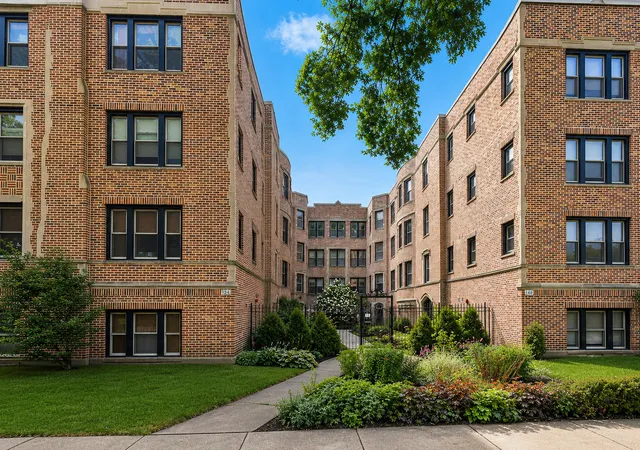 136-clyde-ave-2s-evanston-il-60202/hzid_1def6b2e