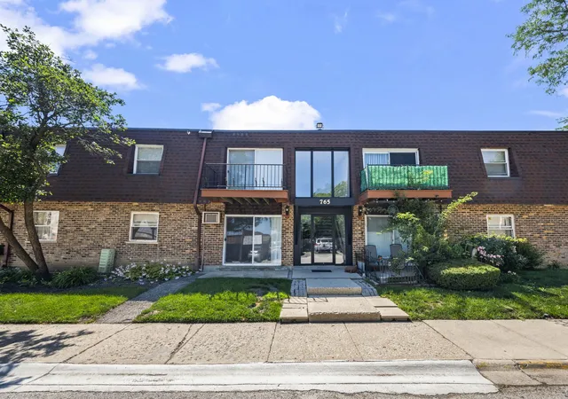 765-grove-dr-103-buffalo-grove-il-60089/hzid_c3ec29fd