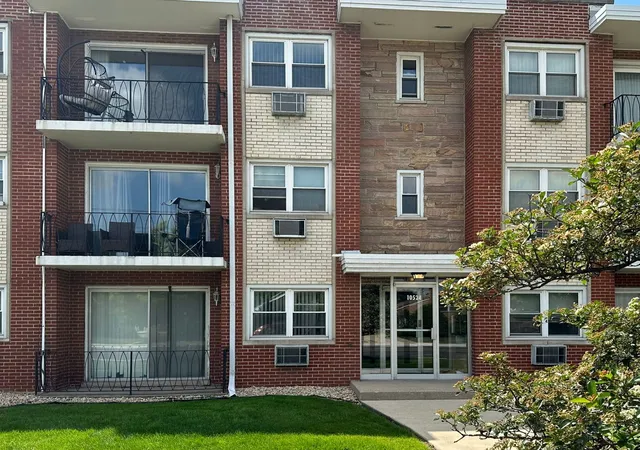 10524-s-pulaski-rd-3se-oak-lawn-il-60453/hzid_786a412b