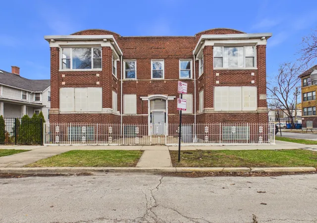 5500-w-adams-st-chicago-il-60644/hzid_d77c5803