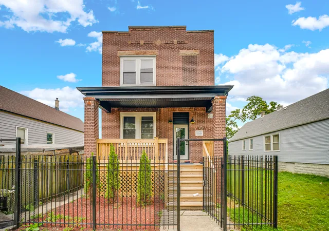 6822-s-justine-st-chicago-il-60636/hzid_ff8c4ade