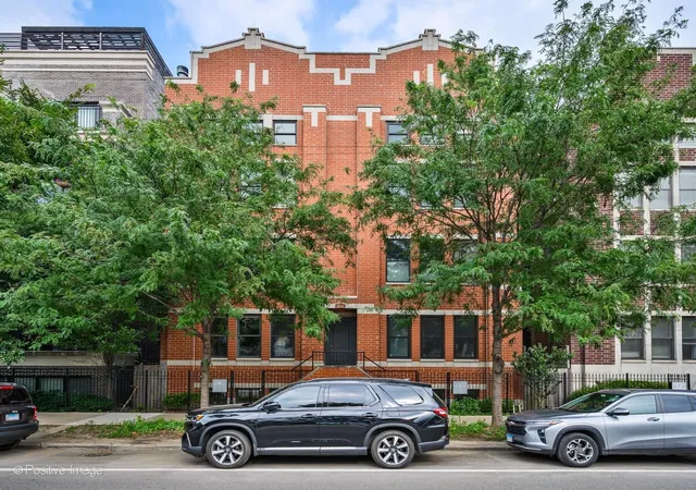 3713-n-ashland-ave-1n-chicago-il-60613/hzid_e5419d61