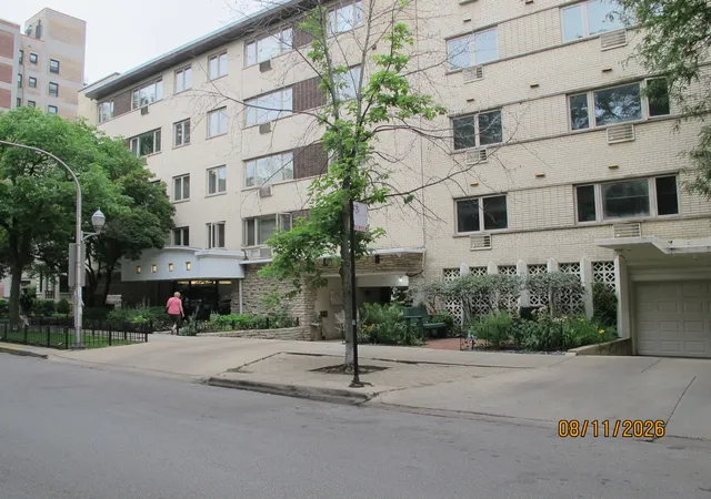 426-w-barry-ave-409-chicago-il-60657/hzid_4b871d53