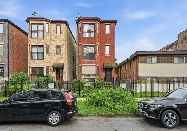 1469-e-69th-street-2-chicago-il-60637/hzid_1b1fa68f