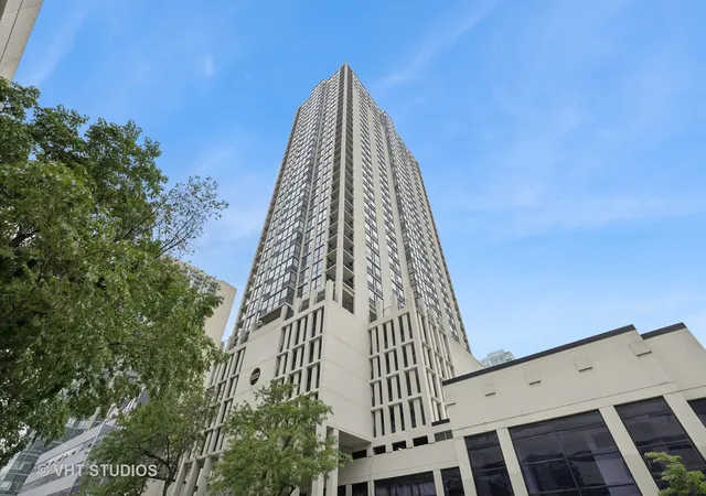 1122-n-clark-st-3301-10-chicago-il-60610/hzid_199159e3