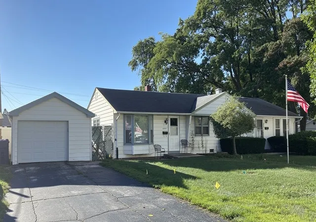 8957-s-main-st-hometown-il-60456/hzid_46d48a93
