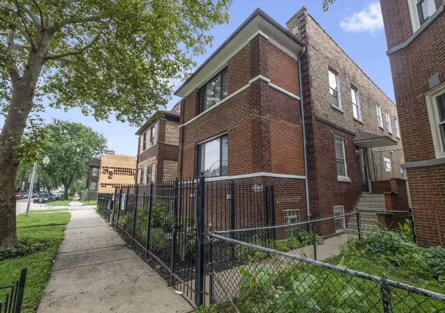 4903-w-rice-st-chicago-il-60651/hzid_c6c75bbd