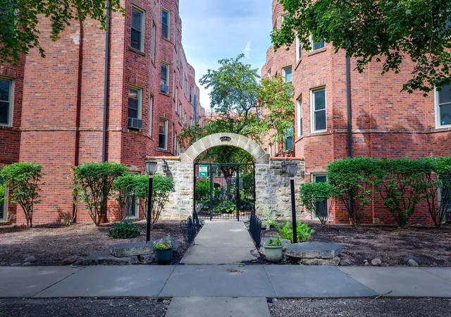4124-n-kedvale-ave-200-chicago-il-60641/hzid_774baf43