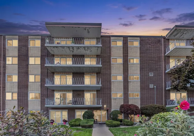 2900-maple-ave-19e-downers-grove-il-60515/hzid_a0d262b2