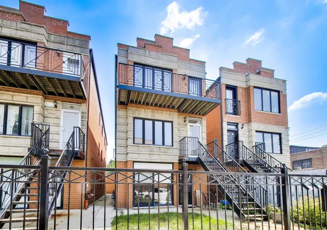 2455-w-arthington-st-2-chicago-il-60612/hzid_fe8ecc3f
