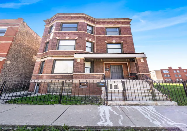 3943-w-14th-street-chicago-il-60623/hzid_2627e126