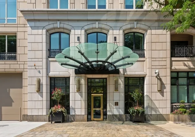 840-n-lake-shore-dr-401-402-chicago-il-60611/hzid_33e5b124