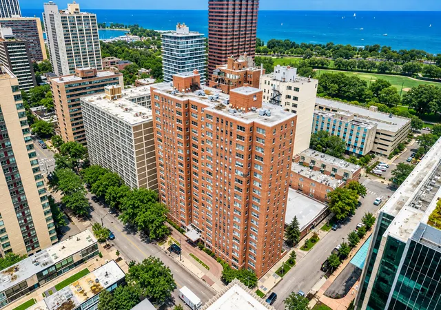 2909-n-sheridan-rd-1703-chicago-il-60657/hzid_bbd2a643
