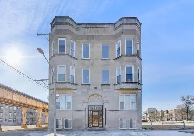 313-e-60th-street-4-chicago-il-60637/hzid_e3c97b92