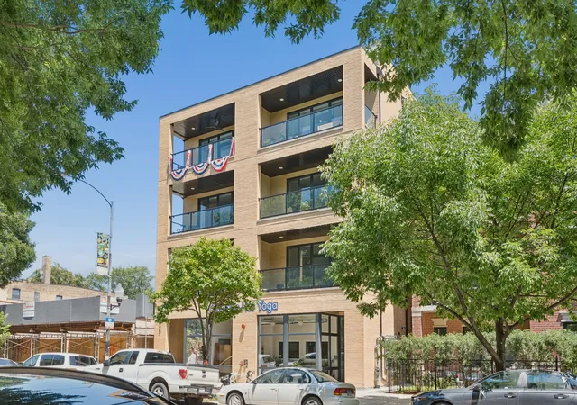 4939-n-damen-ave-304-chicago-il-60625/hzid_9dab53a5
