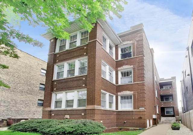 2215-w-foster-ave-3-chicago-il-60625/hzid_ac42bc52