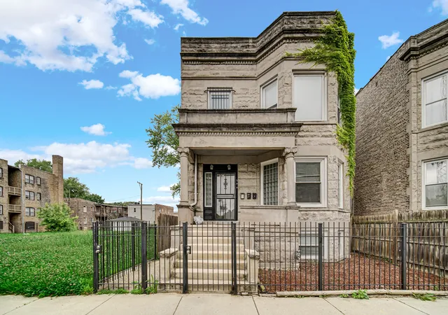 5744-s-green-st-chicago-il-60621/hzid_01031982