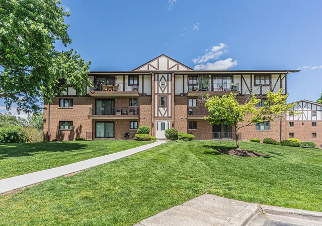11030-s-theresa-cir-3a-palos-hills-il-60465/hzid_fb494c55