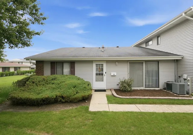 1344-wakeby-ln-434-schaumburg-il-60193/hzid_60c6b581