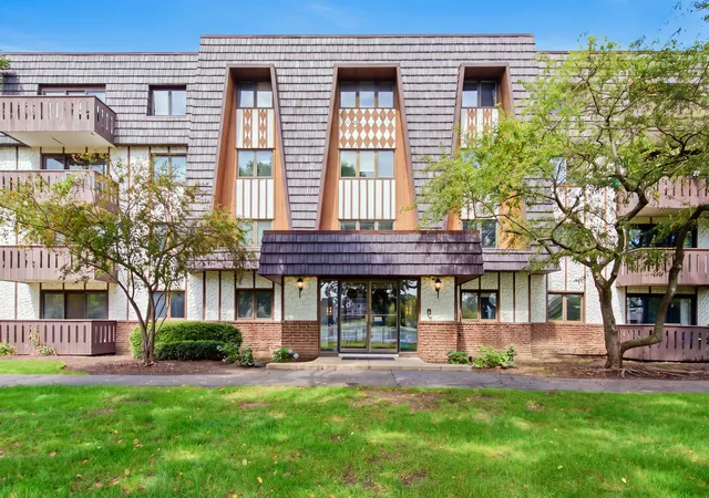 13200-heiden-cir-2301-lake-bluff-il-60044/hzid_b9d890d2