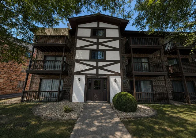 11804-s-komensky-ave-202-alsip-il-60803/hzid_8e87c832