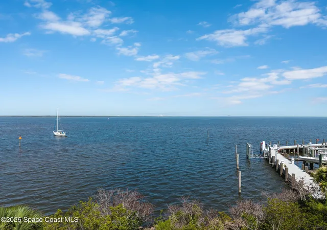 1-indian-river-ave-201-titusville-fl-32796/hzid_5cf7e668