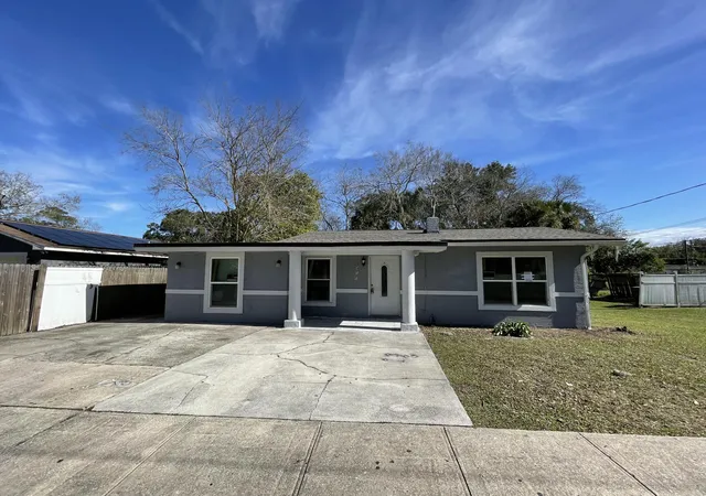 415-s-robbins-ave-a-b-c-titusville-fl-32796/hzid_ae7a3abc