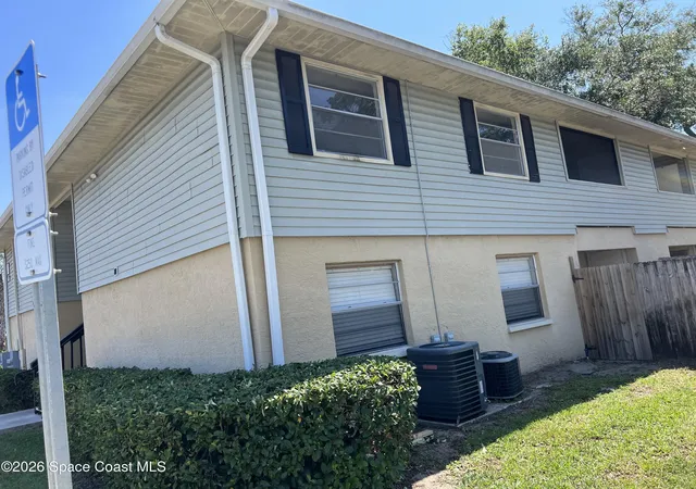 208-red-cedar-pl-208-brandon-fl-33510/hzid_9797a208