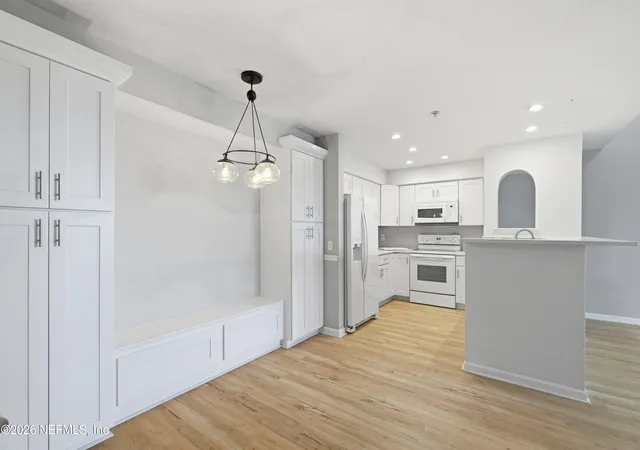 8550-touchton-rd-333-jacksonville-fl-32216/hzid_5885f94f