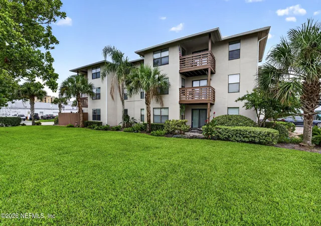 1028-4th-st-n-g-jacksonville-beach-fl-32250/hzid_dc4a7833