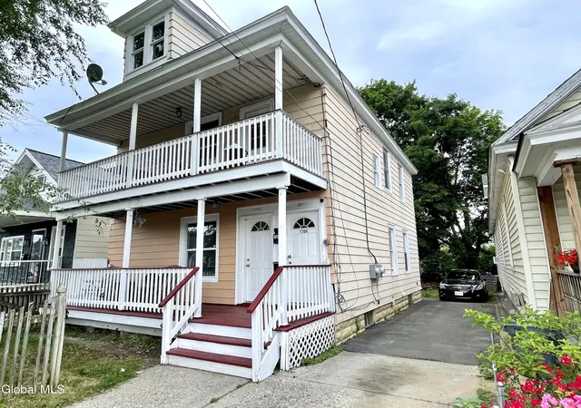 1306-santa-fe-st-schenectady-ny-12303/hzid_5c5b4322