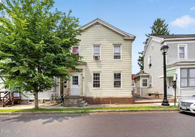 34-2nd-street-waterford-ny-12188/hzid_1de357dd