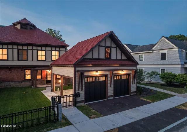 122-regent-st-unit-5-saratoga-springs-ny-12866/hzid_a76f5433
