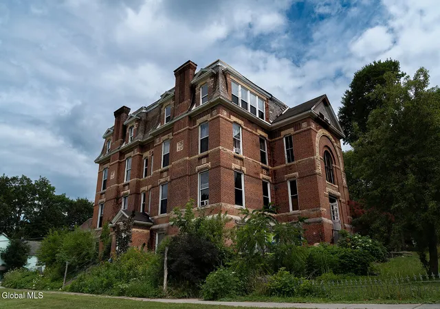 9-high-st-hoosick-falls-ny-12090/hzid_9c2a7fec